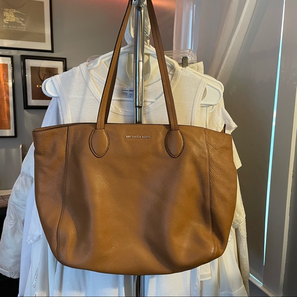 Michael Kors Handbags - Michael Kors Caramel Pebble Leather Tote